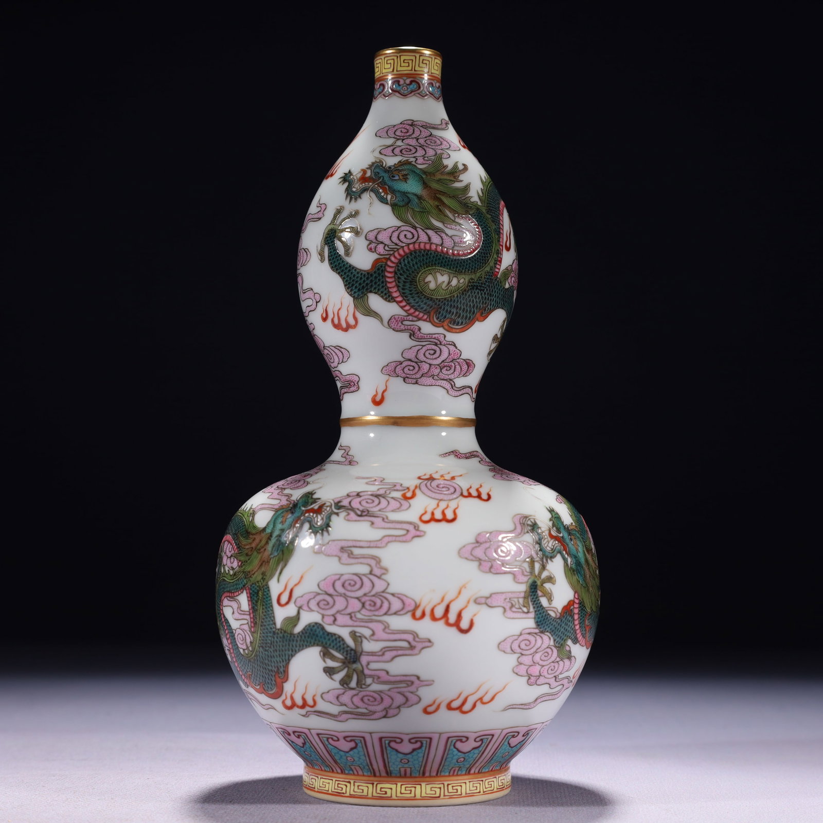 An Exquisite Famille-Rose Painted Gold Auspicious Cloud and Dragon Pattern Gourd-Shaped Vase (1 of 11)