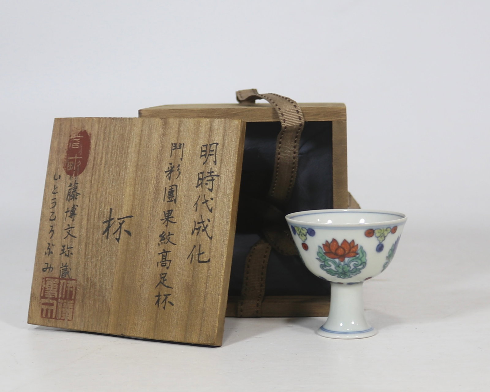 An Exquisite Doucai Flower Pattern Stem Cup - 5