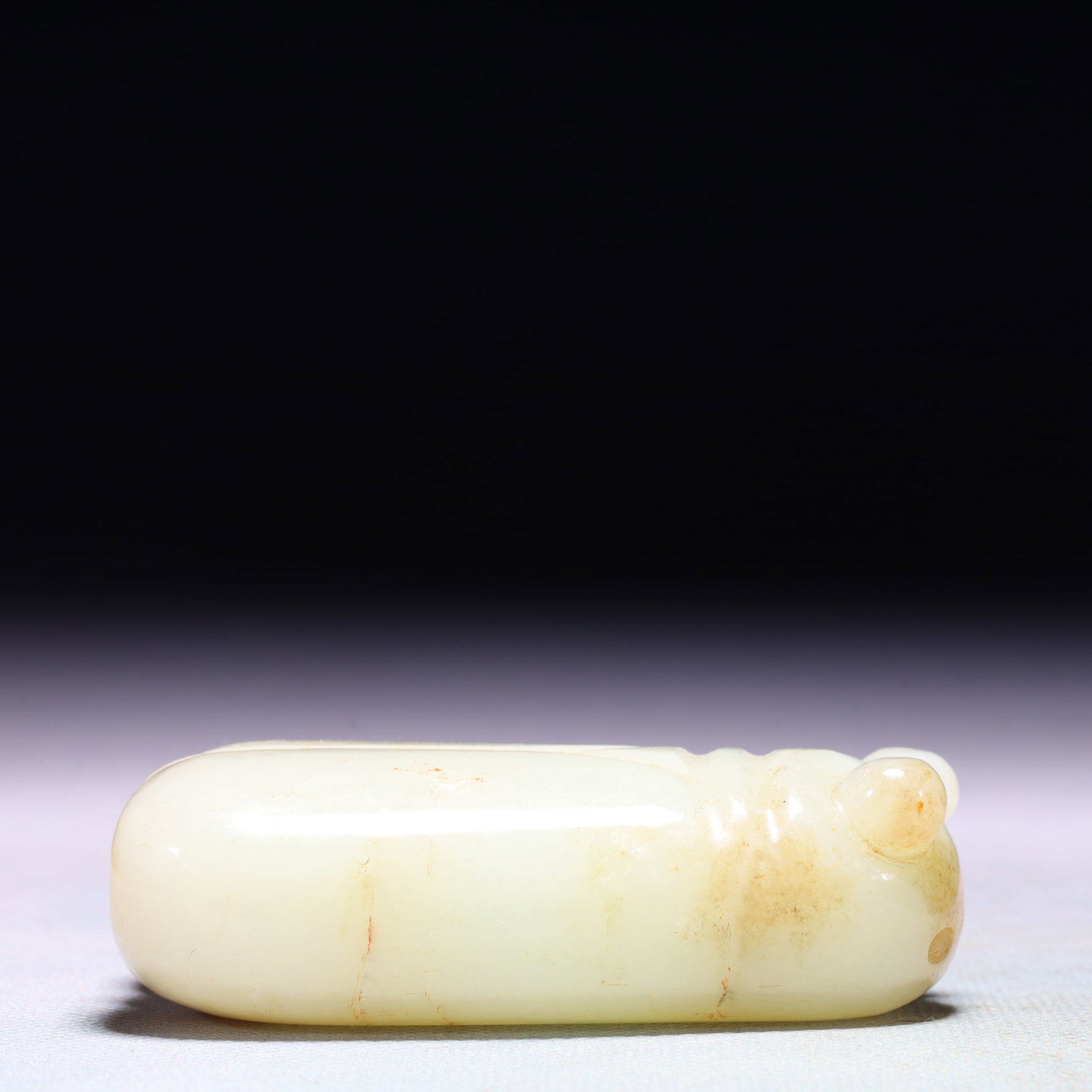 An Exquisite White Jade Cicada Ornament: An Exquisite White Jade Cicada Ornament,Qing Dynasty,China,Size:3.1inx1.6inx1in,Weight:175.5g 白玉蝉摆件,中国清代