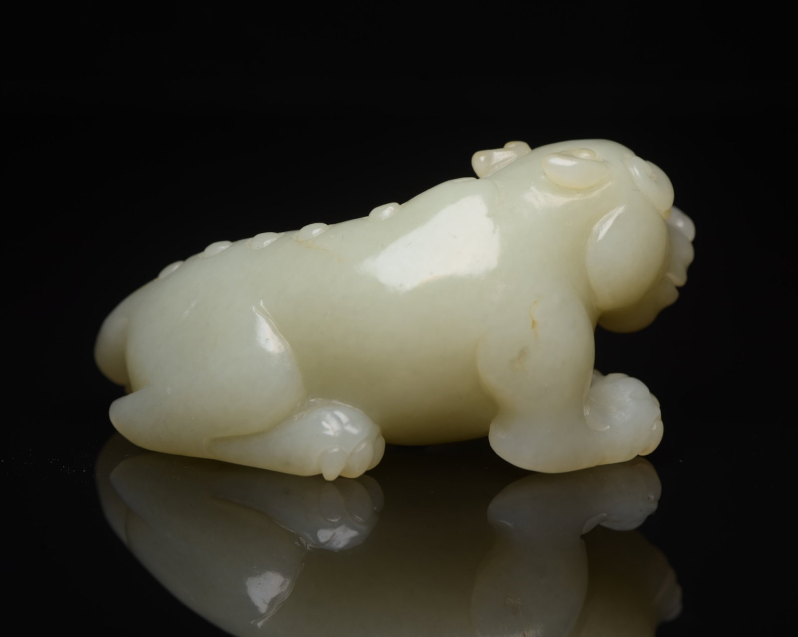 An Exquisite White Jade Auspicious Beast Ornament - 2