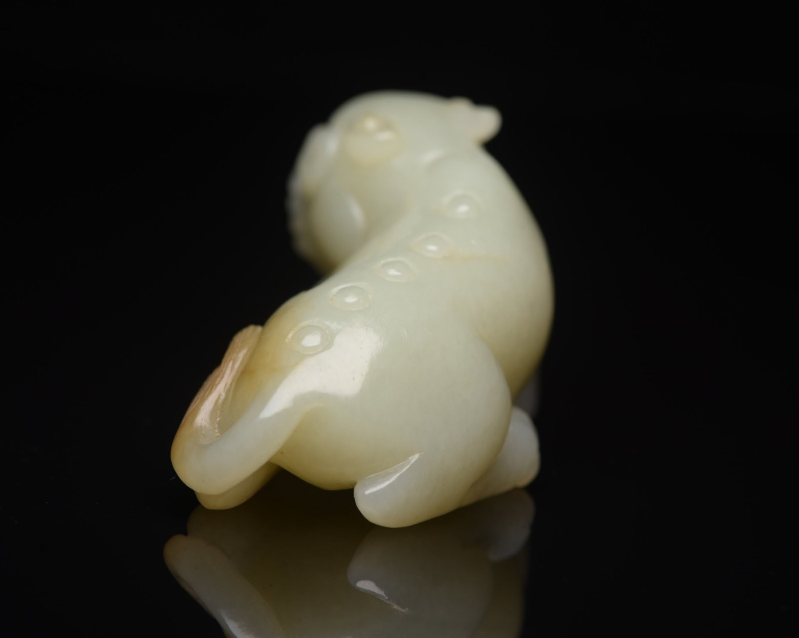 An Exquisite White Jade Auspicious Beast Ornament - 4
