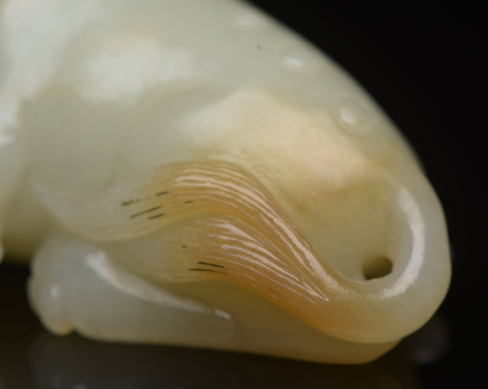 An Exquisite White Jade Auspicious Beast Ornament - 8