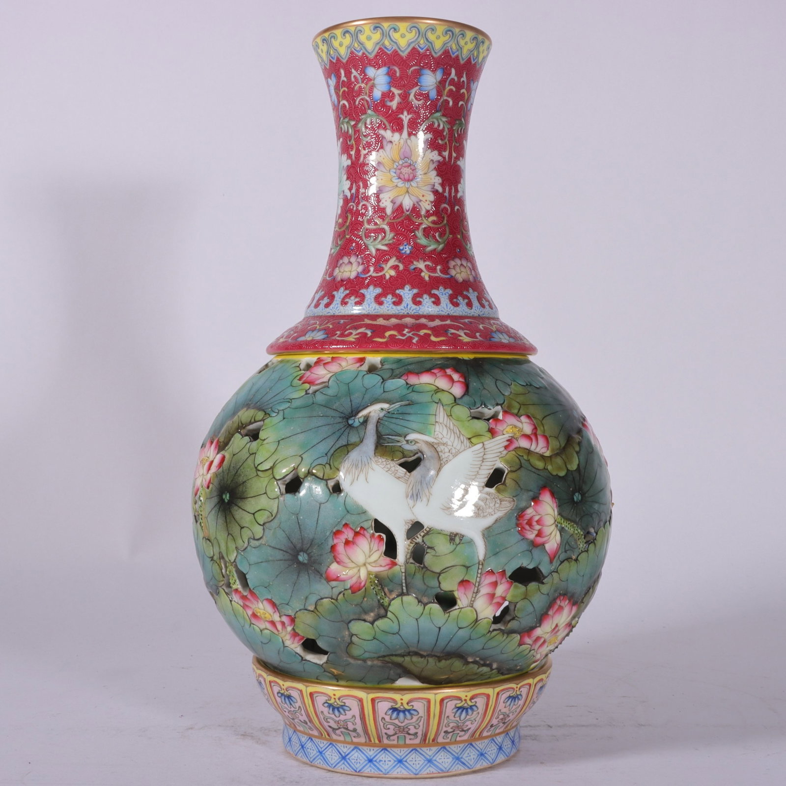 A Rare Famille-Rose Ruby Red-Glazed Painted Gold Flower and Crane Pattern Vase: A Rare Famille-Rose Ruby Red-Glazed Painted Gold Flower and Crane Pattern Vase,Qing Dynasty,China,Qianlong Four-character Mark,Size:13inx7.1in 粉彩胭脂红描金&