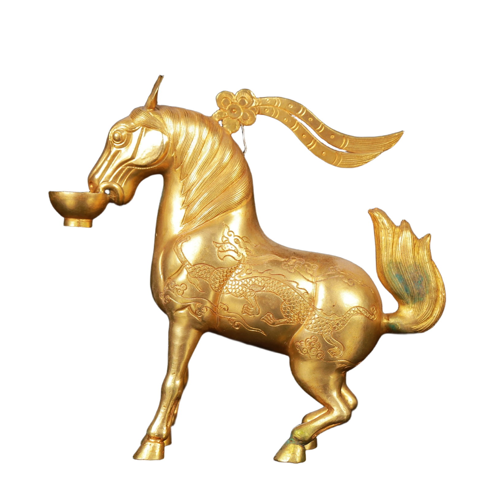 An Exquisite Gilt Bronze Dragon Pattern Horse Ornament: An Exquisite Gilt Bronze Dragon Pattern Horse Ornament,Qing Dynasty,China,Size:5.1inx1.4inx4.7in,Weight:206g