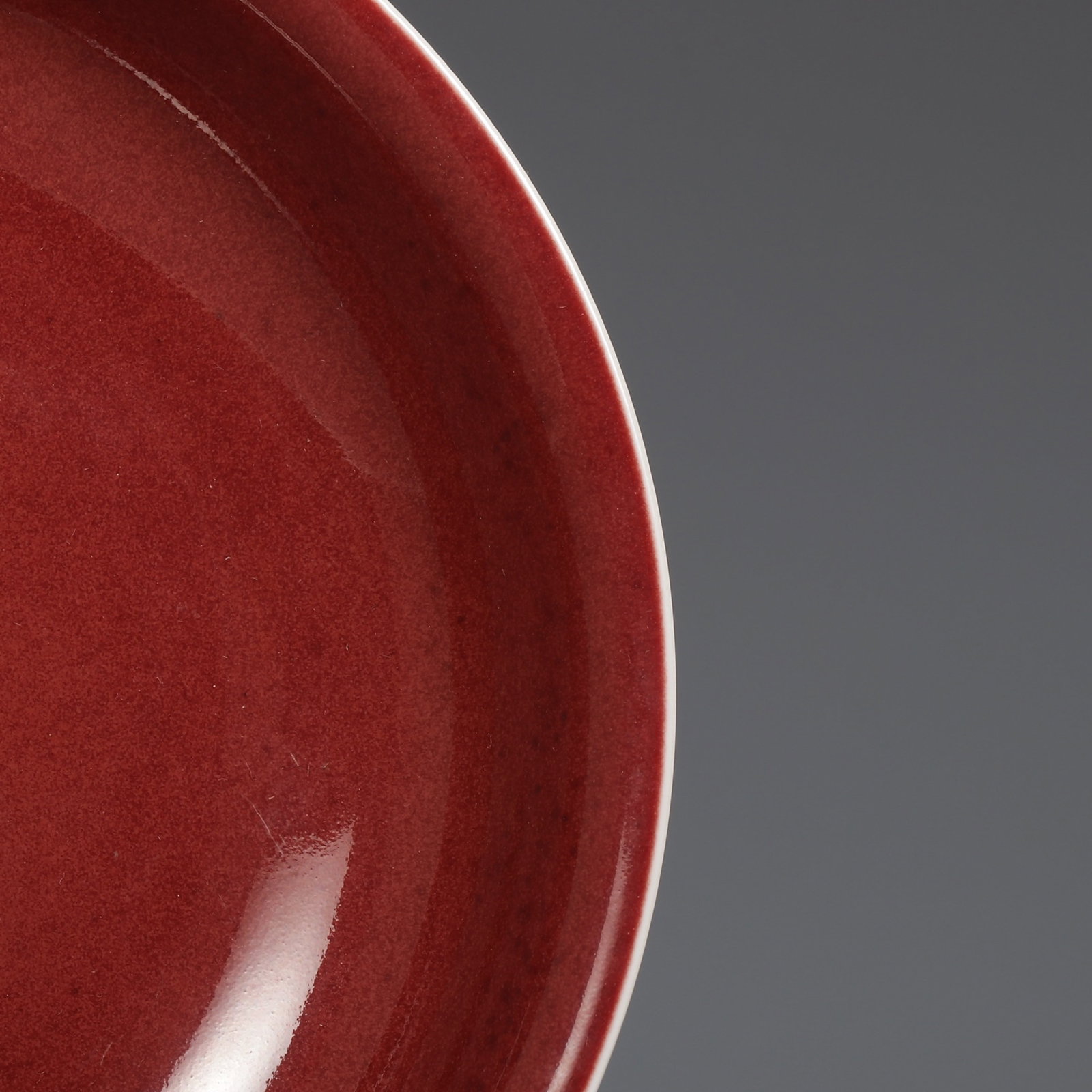An Exquisite Ruby red-Glazed Plate - 6