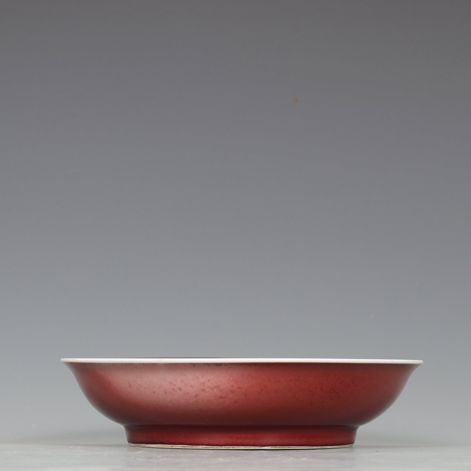 An Exquisite Ruby red-Glazed Plate - 7