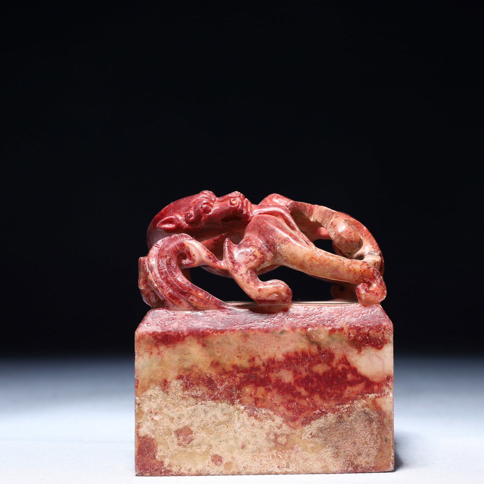 An Archaic Archaic Jade Beast Seal: An Archaic Archaic Jade Beast Seal,Ancient Time,China,Size:3.1inx2.6inx3.3in,Weight:850g 高古玉兽印章,中国远古时期