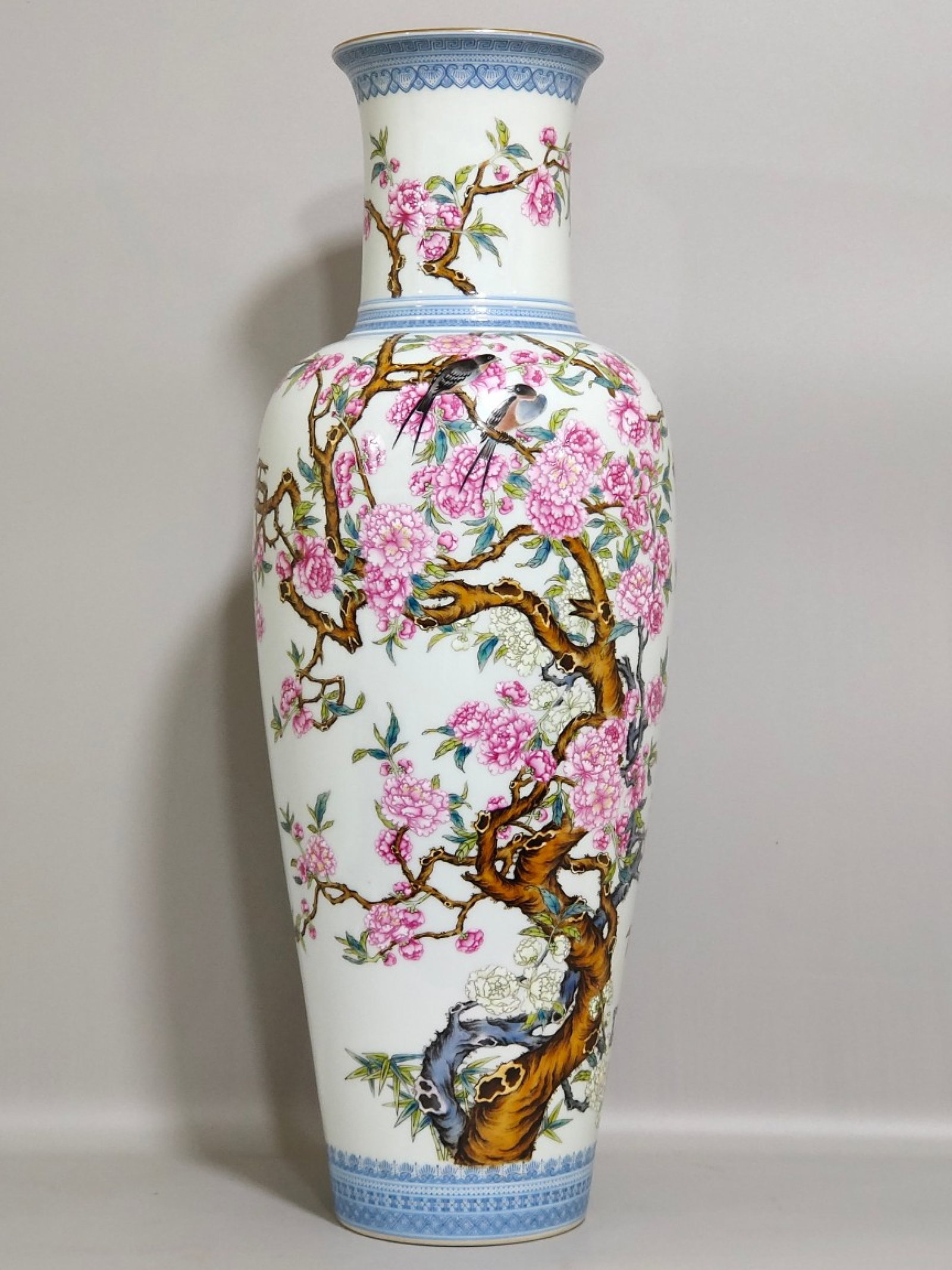 A Huge Famille-Rose Flower and Bird Pattern Vase,with poem: A Huge Famille-Rose Flower and Bird Pattern Vase,with poem,Qing Dynasty,China,Yongzheng Six-character Mark,Size:18.1inx6.3in 粉彩花鸟纹瓶,带诗文,&