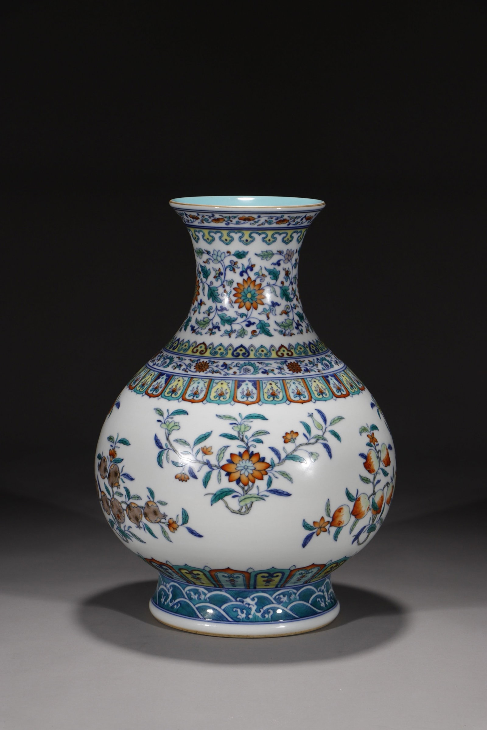 A Rare Doucai Painted Gold Lotus Pattern Vase: A Rare Doucai Painted Gold Lotus Pattern Vase,Qing Dynasty,China,Qianlong Six-character Mark,Size:14.4in 斗彩描金缠枝莲纹瓶,中国଀