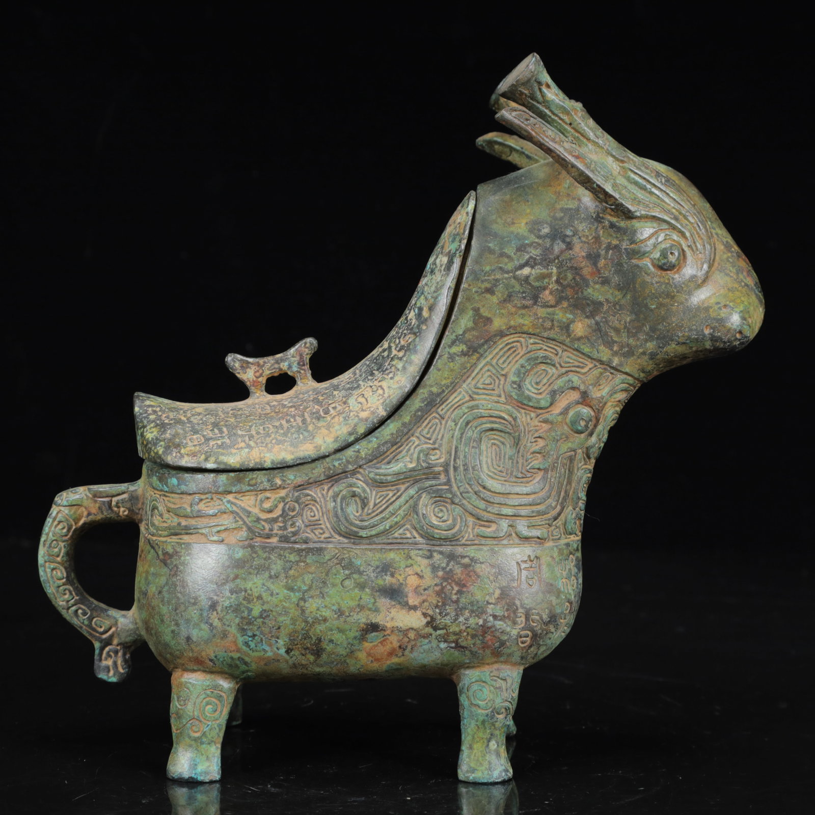 An Archaic Bronze Phoenix Pattern Deer Cup,with Inscription (1 of 17)