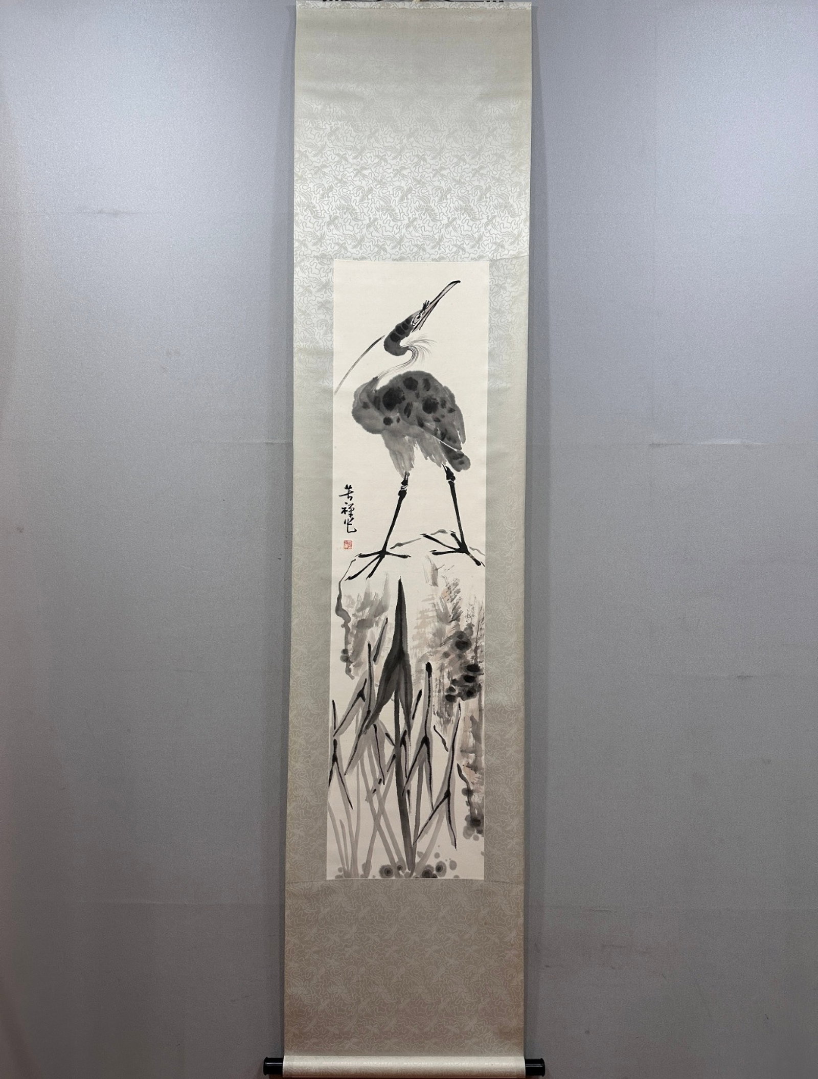 A Chinese Vertical Scroll Ink Painting of Pine and Crane on Paper: A Chinese Vertical Scroll Ink Painting of Pine and Crane on Paper,Li Kuchan,Size:13.4inx52.4in 一幅中国水墨松鹤画立轴,李苦