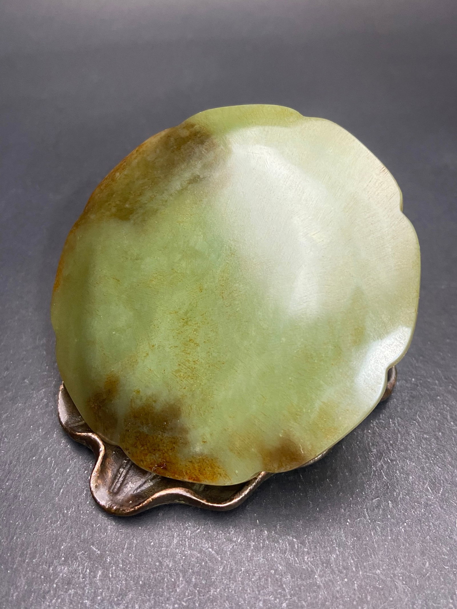 An Exquisite Yellow Jade Dragon Pattern Mirror - 6