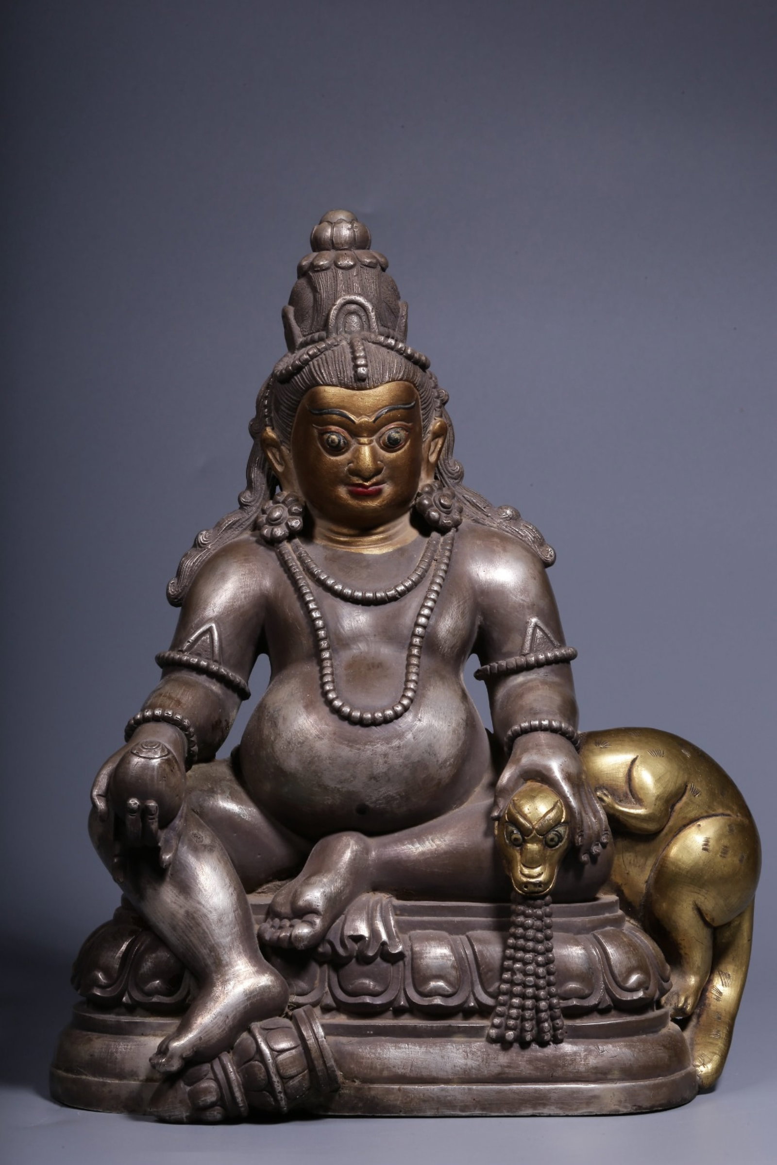 A Rare Gilt Bronze Statue of Mammon: A Rare Gilt Bronze Statue of Mammon,Qing Dynasty, China,Size:9.4inx7.5inx4.7in,Weight:4030g 铜鎏金财神像,中国清代