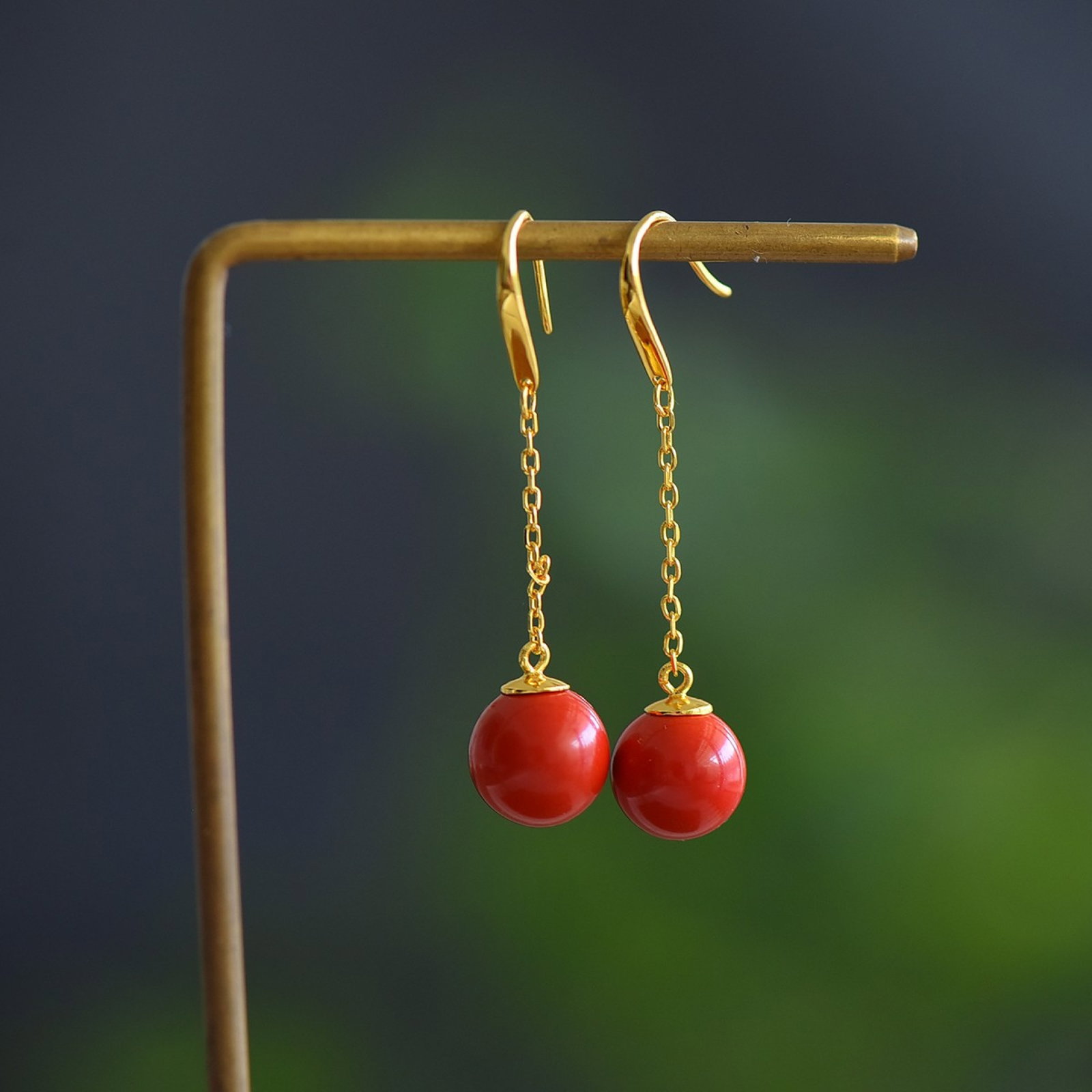 A Pair of Exquisite Sterling Silver-Gold Plated Inlaid Cinnabar Earrings: A Pair of Exquisite Sterling Silver-Gold Plated Inlaid Cinnabar Earrings,Size:0.4inx0.4in 寓意:平安圆满,吉祥如意
