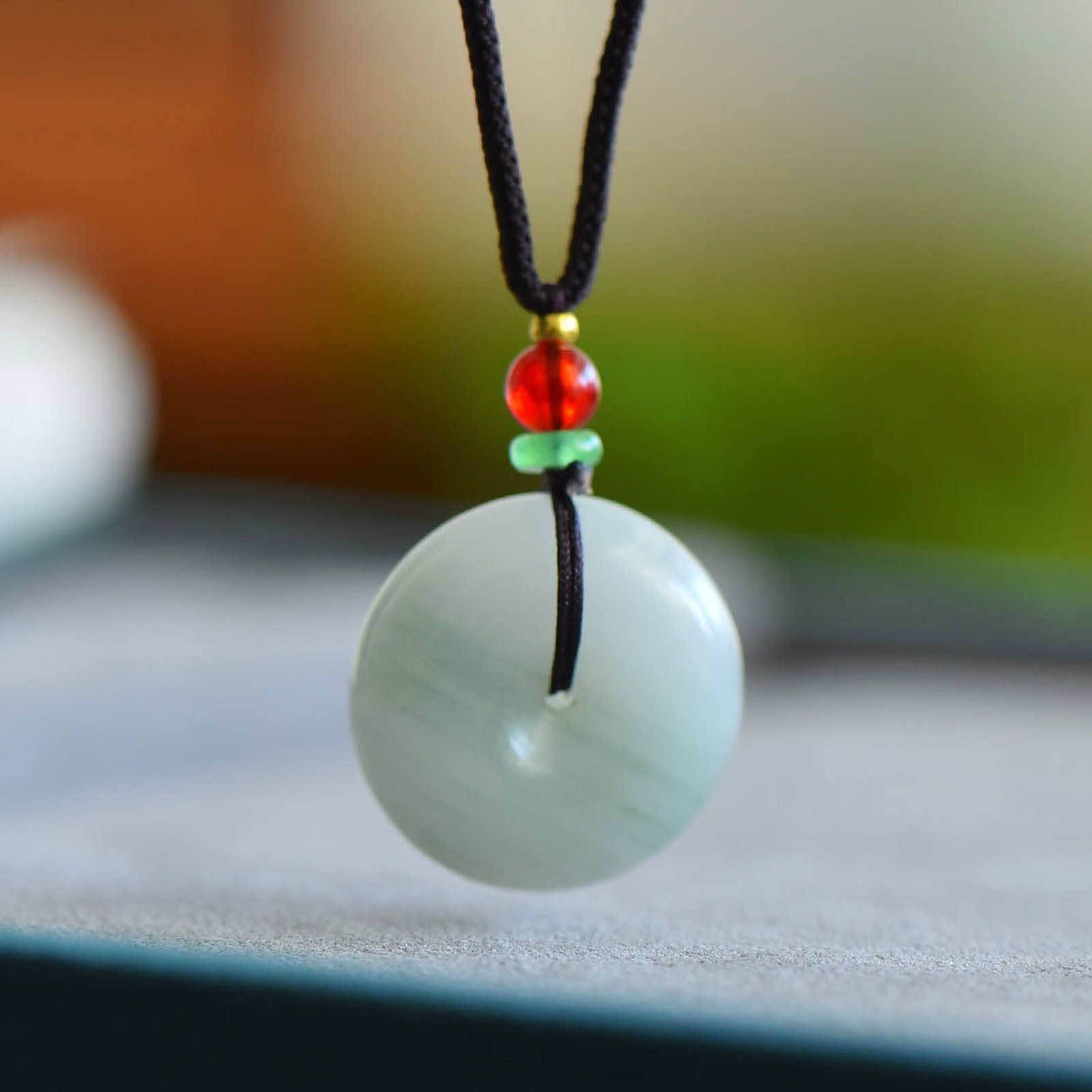 An Exquisite White Jade Pendant: An Exquisite White Jade Pendant,Size:1inx1in 白玉挂件