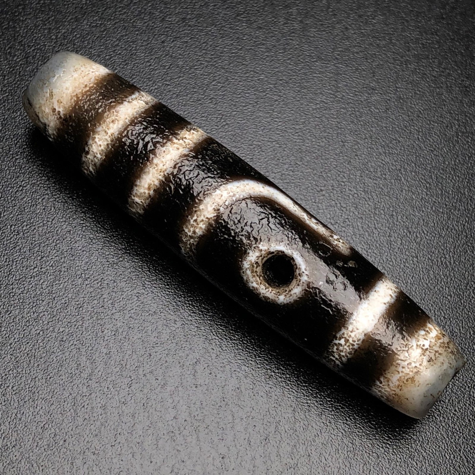 An Exquisite Dzi Bead Pendant (1 of 8)