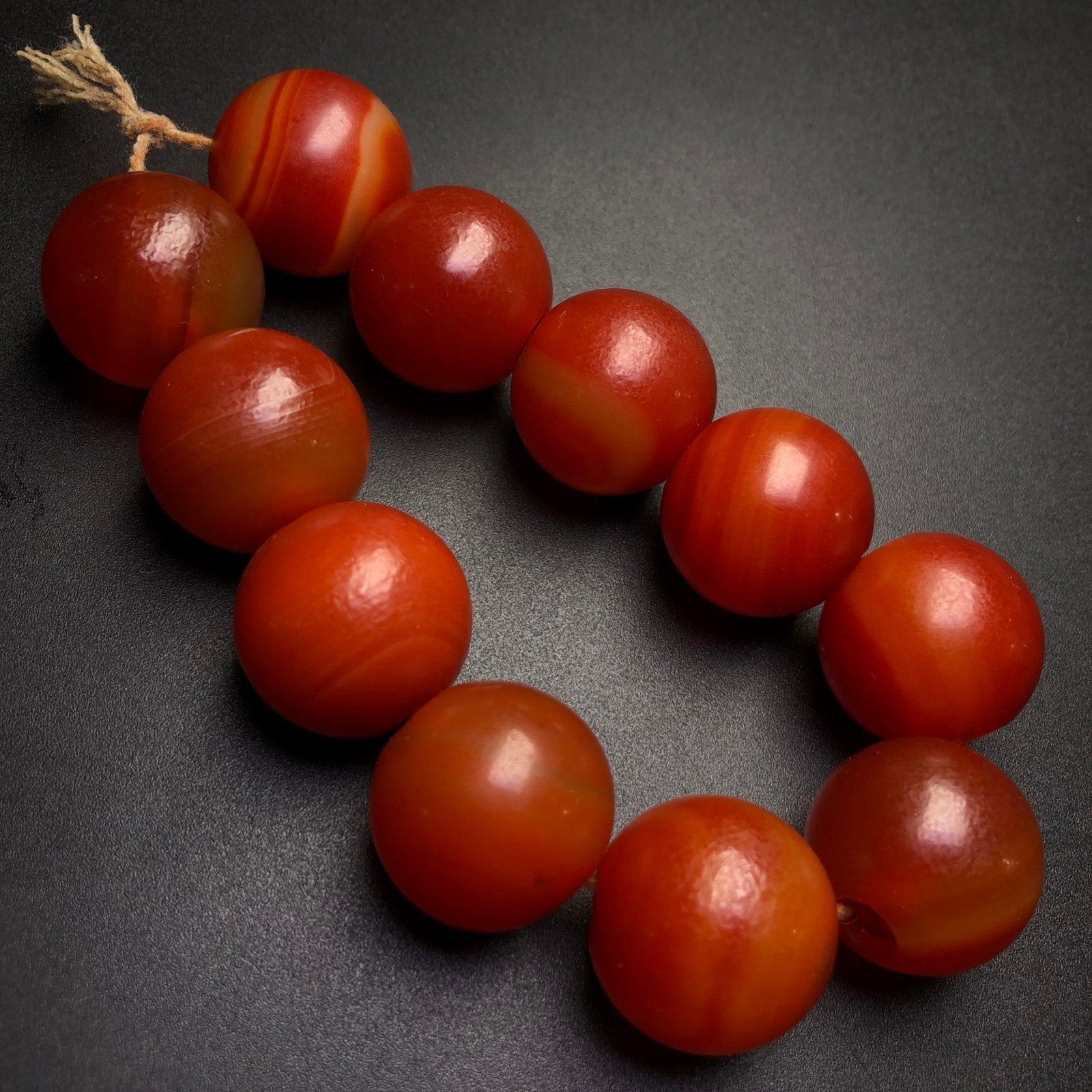 A Precious Agate Bracelets - 7