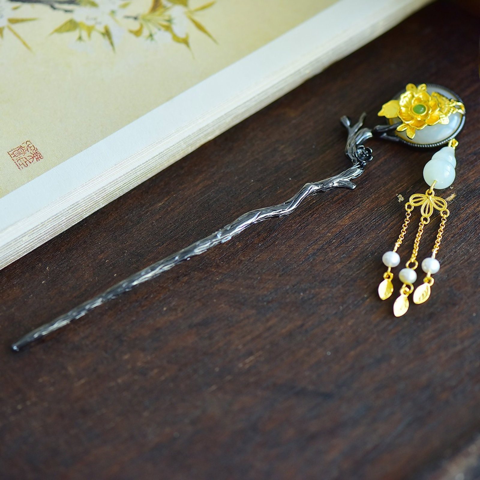 An Exquisite Sterling Silver-Gold Plated Inlaid White Jade Hairpin: An Exquisite Sterling Silver-Gold Plated Inlaid White Jade Hairpin,Size:0.8inx0.8in 纯银镀金镶白玉发簪