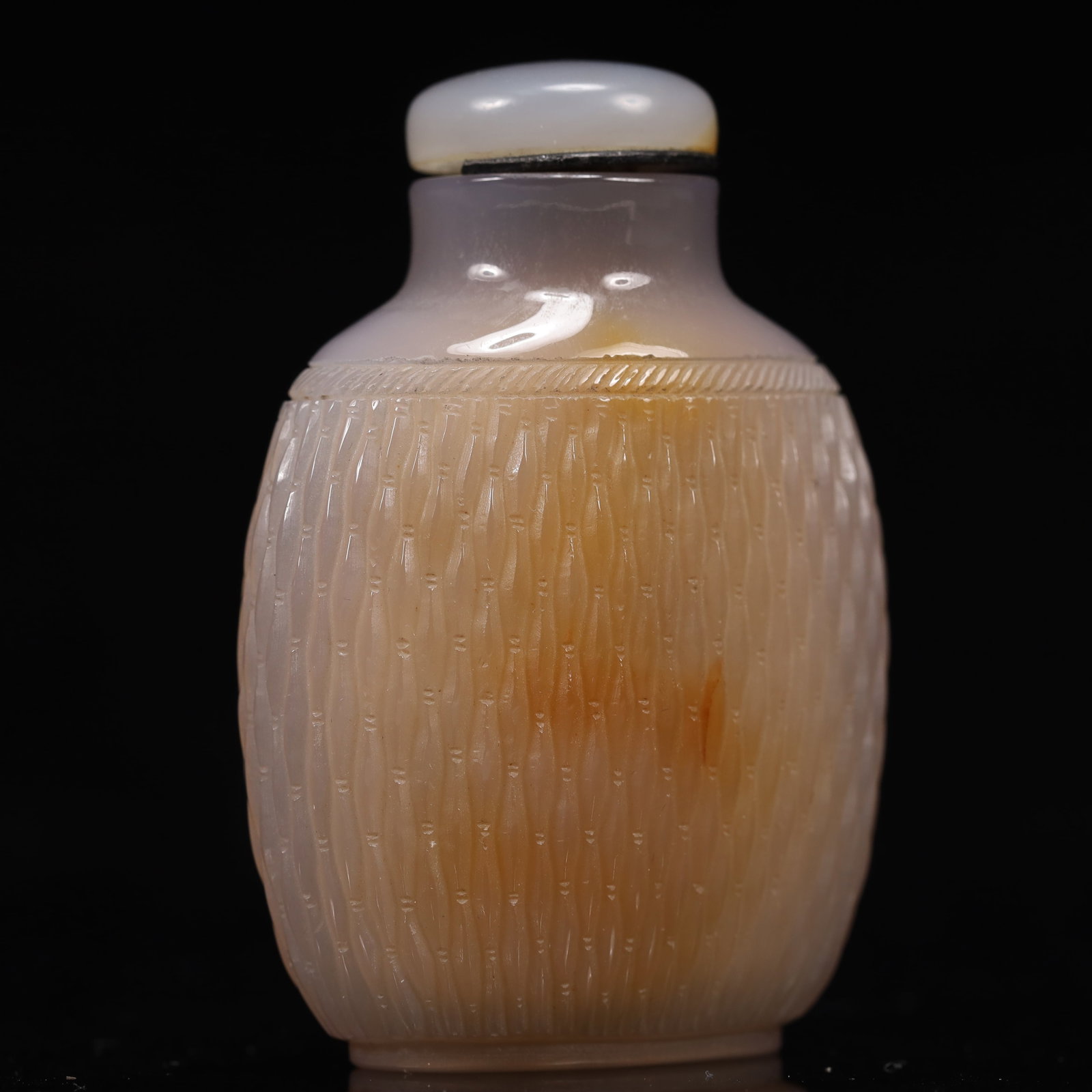 An Exquisite Agate Snuff Bottle - 3
