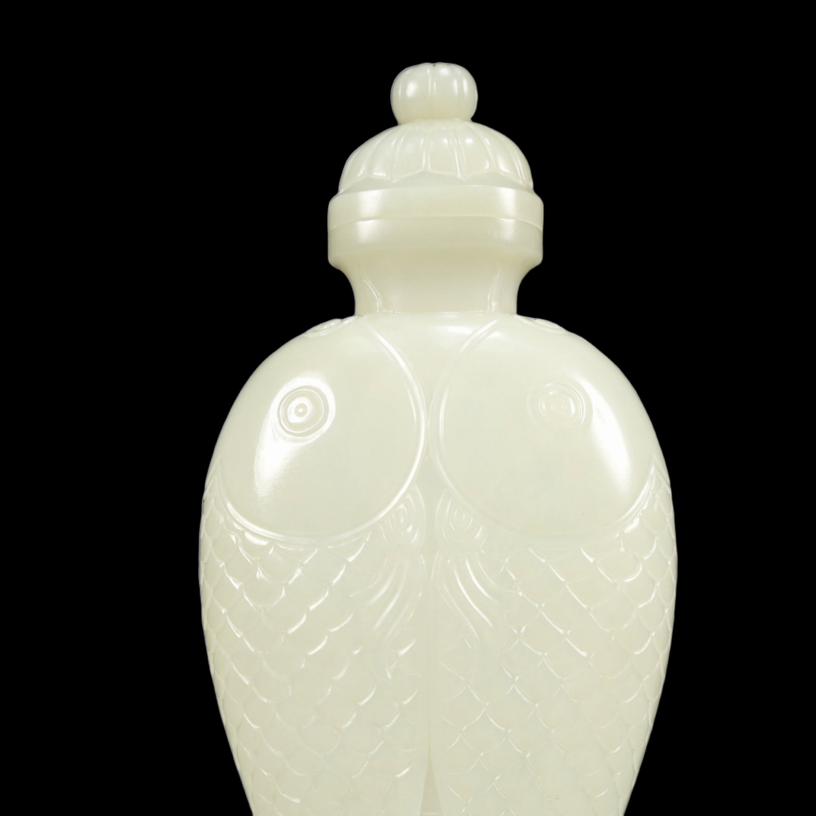 An Exquisite White Jade Fish Pattern Bottle - 2