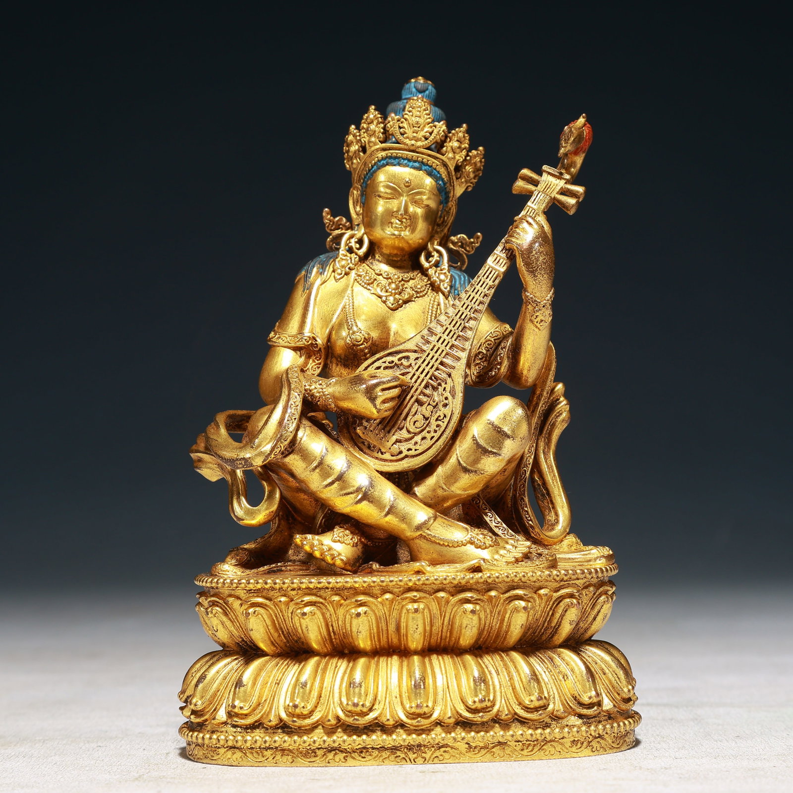A Solemn Gilt Bronze Statue of Gautama??s Mother: A Solemn Gilt Bronze Statue of Gautama’s Mother,Qing Dynasty,China,Size:3.9inx2.6inx5.9in,Weight:1000g 铜鎏金佛母像,中国清代