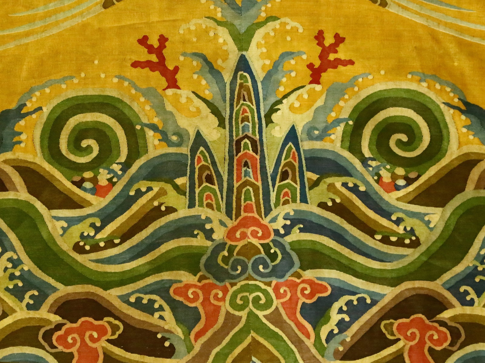 An Exquisite Kesi Phoenix Pattern Robe - 18