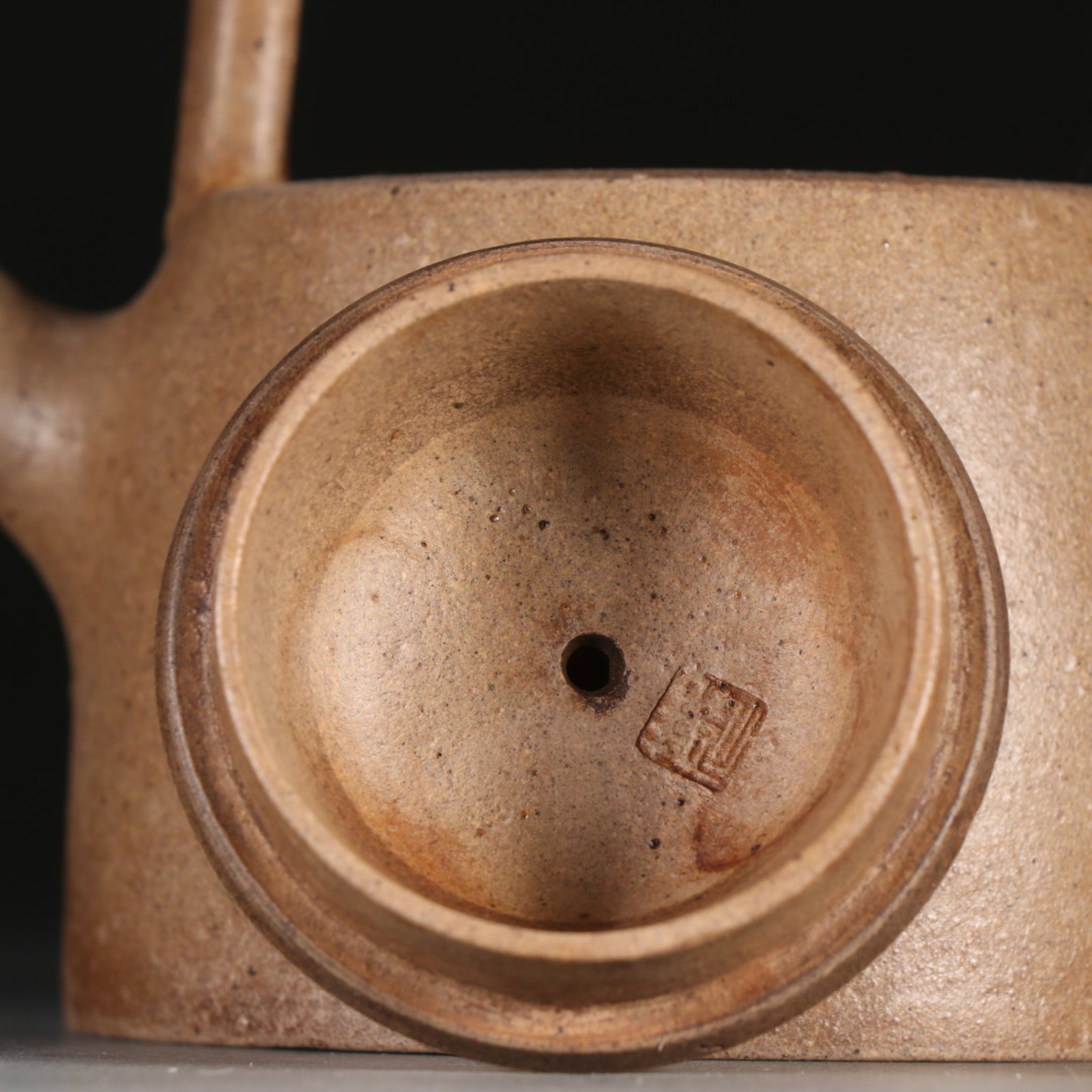 A Rare Purple Sands Hollow Auspicious Cloud Pattern Loop-Handled Pot - 3