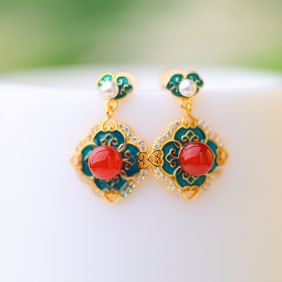 A Pair of Exquisite Sterling Silver-Gold Plated Inlaid Red Agate Earrings,Inlaid Diamond