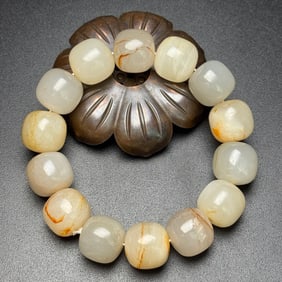 An Exquisite White Jade Bracelets