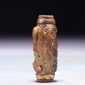An Exquisite Archaic Jade Inlaid Gold Beast Pattern Pendant