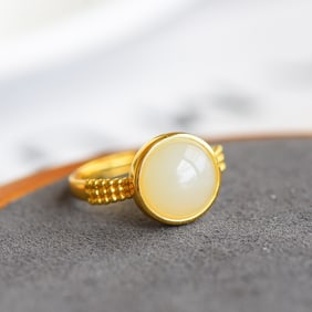 An Exquisite Sterling Silver-Gold Plated Inlaid White Jade Ring