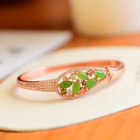 An Exquisite Sterling Silver Inlaid Jasper Bracelet,Inlaid Diamond