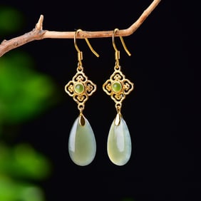 A Pair of Exquisite Sterling Silver-Gold Plated Inlaid Sapphire Earrings