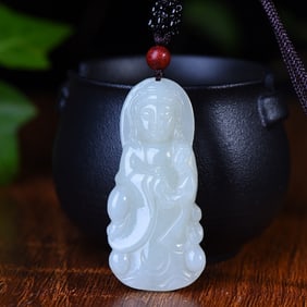 An Exquisite White Jade Avalokitesvara Pendant