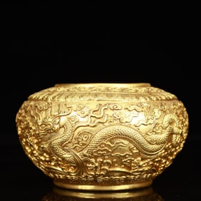 An Exquisite Gilt Bronze Dragon Pattern Vat
