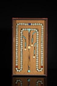 An Exquisite White Jade Necklace,With Turquoise
