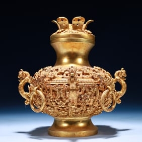 An Exquisite Gilt Bronze Flower Pattern Beast-Ears Jar