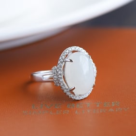 An Exquisite Sterling Silver Inlaid White Jade Ring,Inlaid Diamond