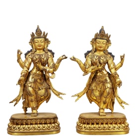 A Pair of Solemn Gilt Bronze Statue of Bodhisattva