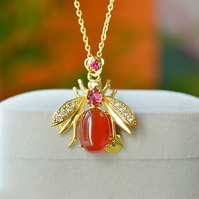 An Exquisite Pendant,Inlaid Diamond