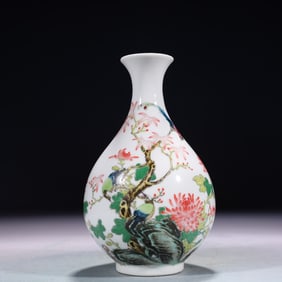 An Exquisite Famille-Rose Flower and Bird Pattern Vase,with poem