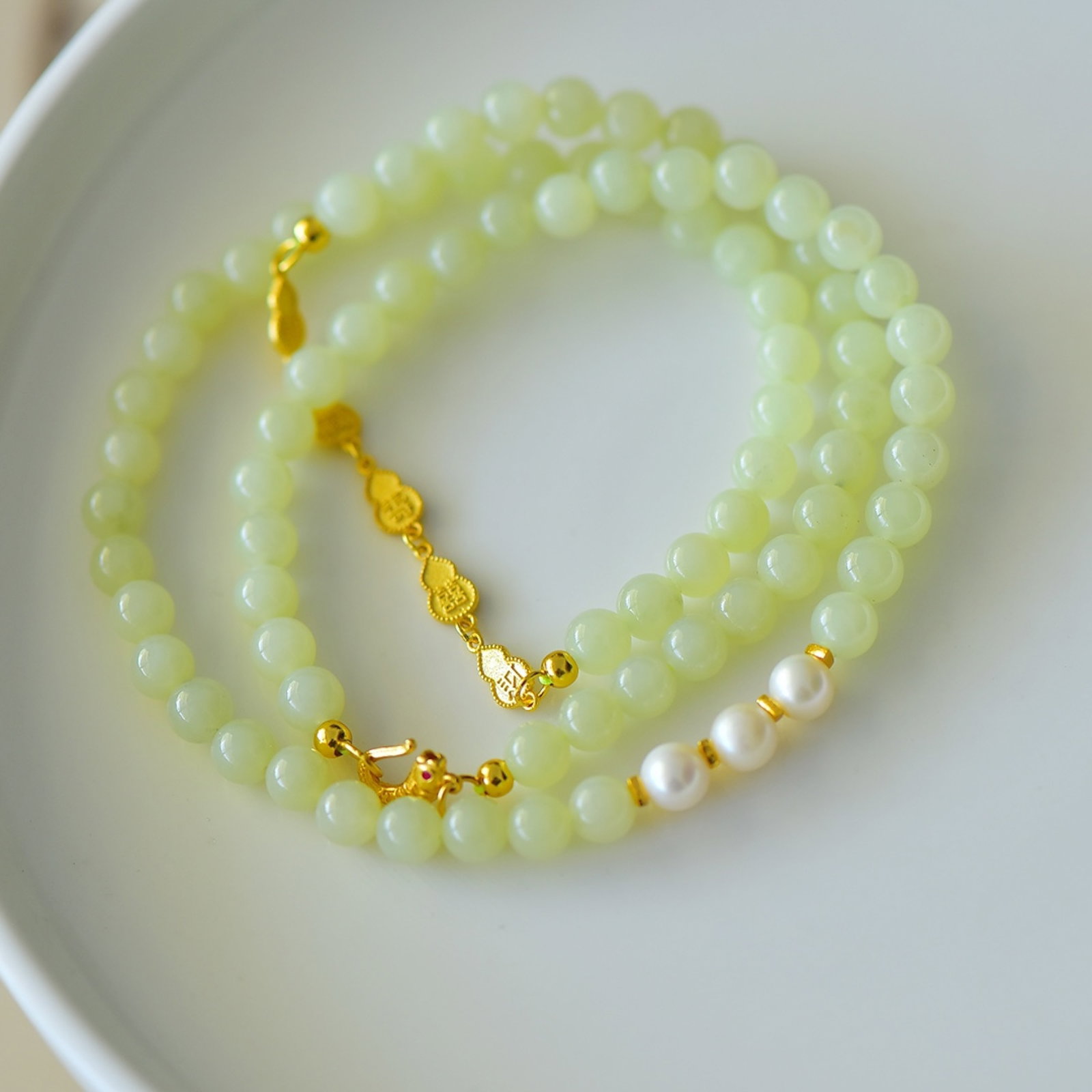 An Exquisite Sterling Silver-Gold Plated Inlaid Yellow Jade Bracelets,With Pearls: An Exquisite Sterling Silver-Gold Plated Inlaid Yellow Jade Bracelets,With Pearls,Size:6mm 纯银镀金镶黄玉手串,配珍珠