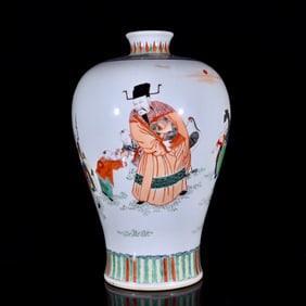 A Huge Wucai Character and Story Pattern Vase