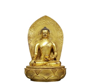 A Solemn Gilt Bronze Statue of Sakyamuni