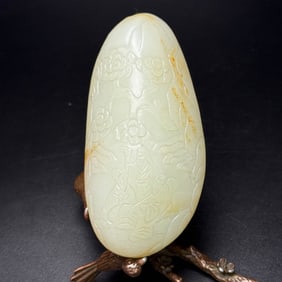 An Exquisite White Jade Landscape and Figure Pattern Hand Piece