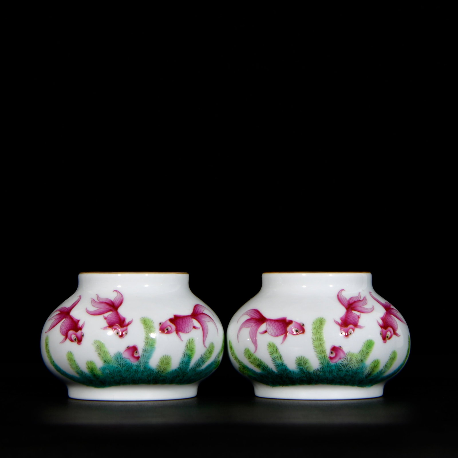 A Pair of Exquisite Enamel Goldfish Pattern Jars,With Poem (1 of 9)
