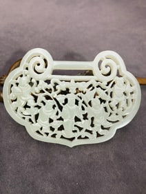 An Exquisite White Jade Hollow Bats Figure Pattern Pendant