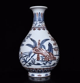 A Rare Blue and White Underglaze-Red Flower Pattern Vase