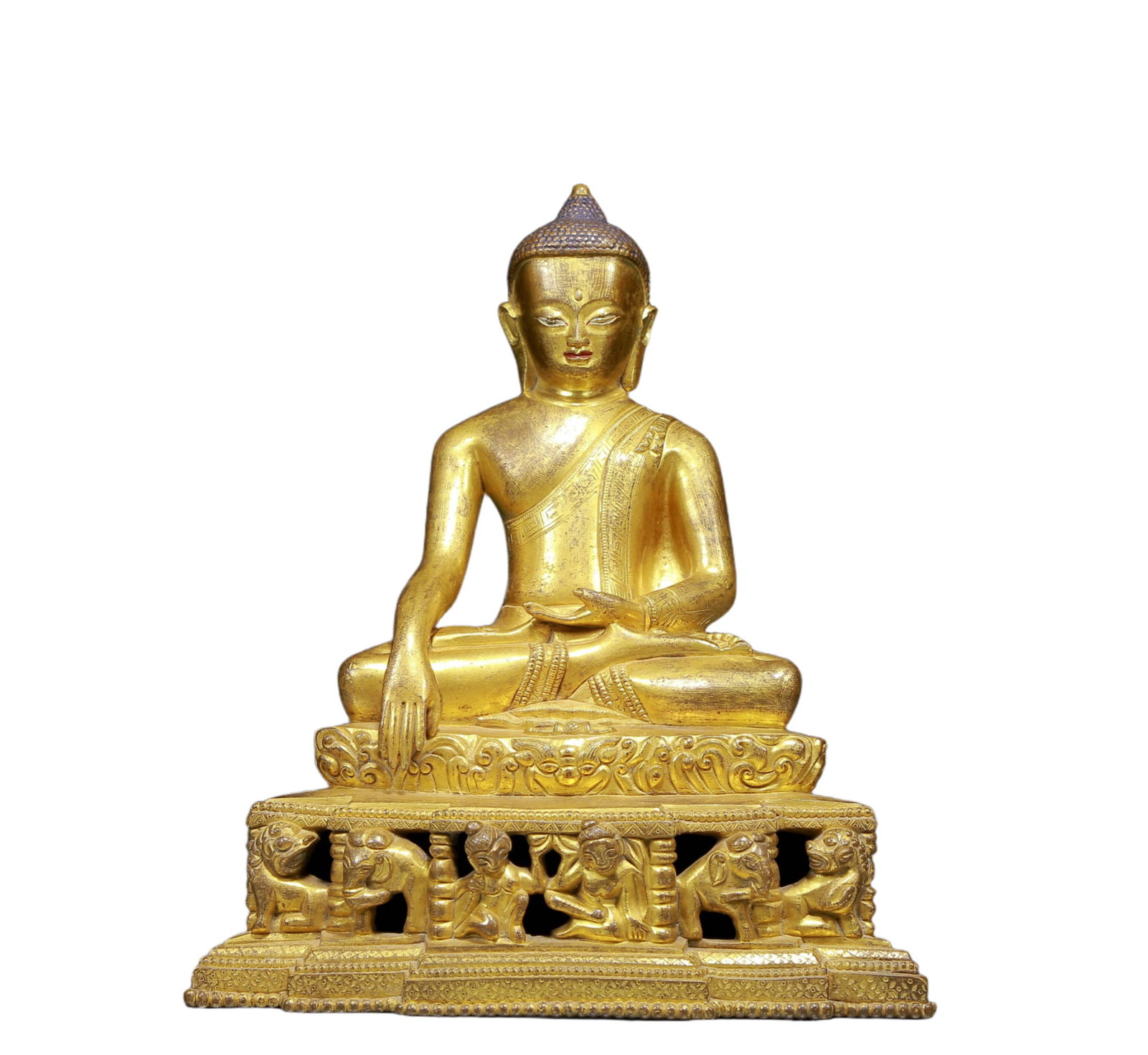 A Solemn Gilt Bronze Statue of Sakyamuni: A Solemn Gilt Bronze Statue of Sakyamuni,Ming Dynasty, China,Size:9.1inx5.9inx10.6in,Weight:4500g 铜鎏金释迦摩尼像，明代