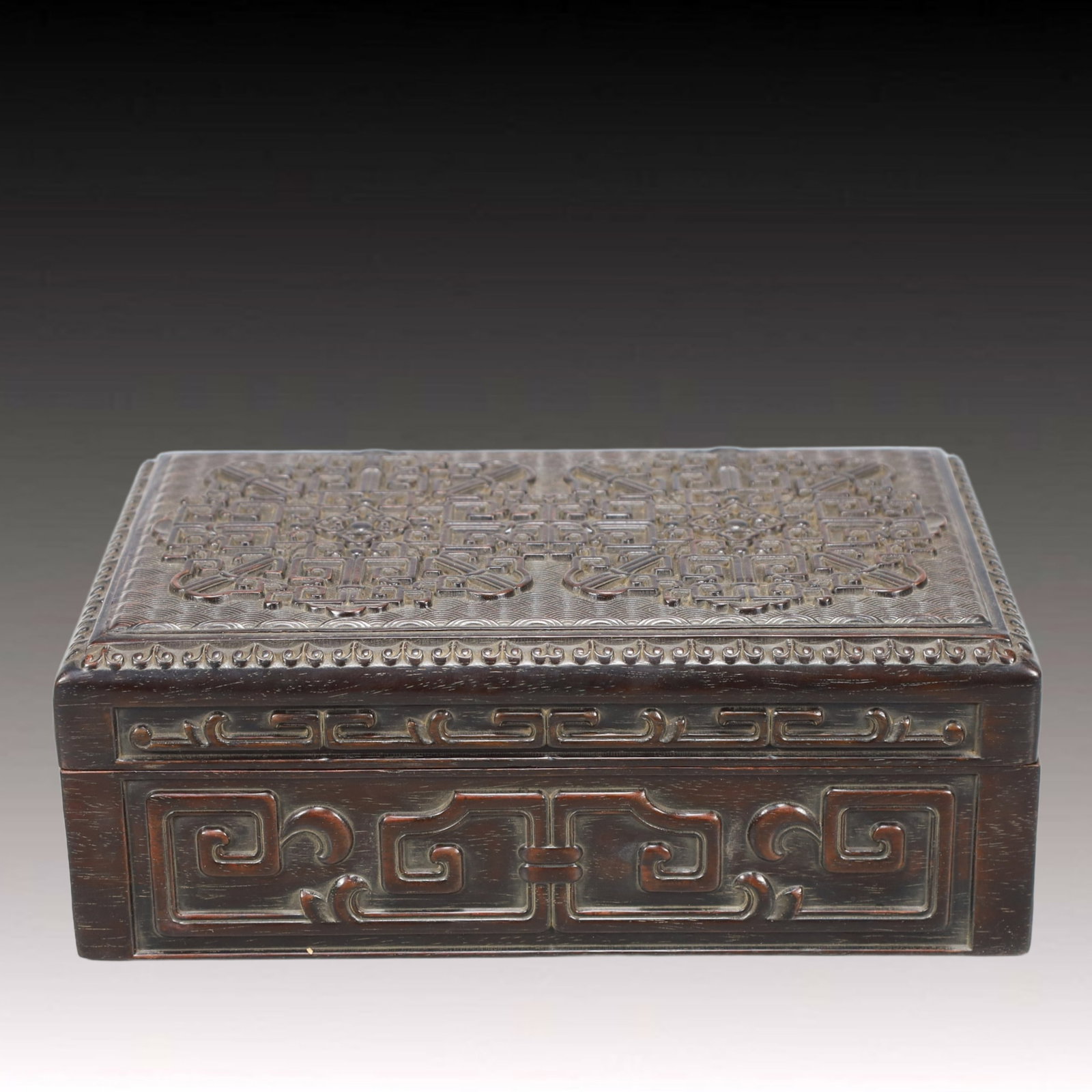 An Exquisite Zitanwood Flower Pattern Cover Box,with poem: An Exquisite Zitanwood Flower Pattern Cover Box,with poem,Qing Dynasty, China,Size:8.7inx5.1inx3.1in,Weight:800g 紫檀木花卉纹盖盒,带诗ਧ